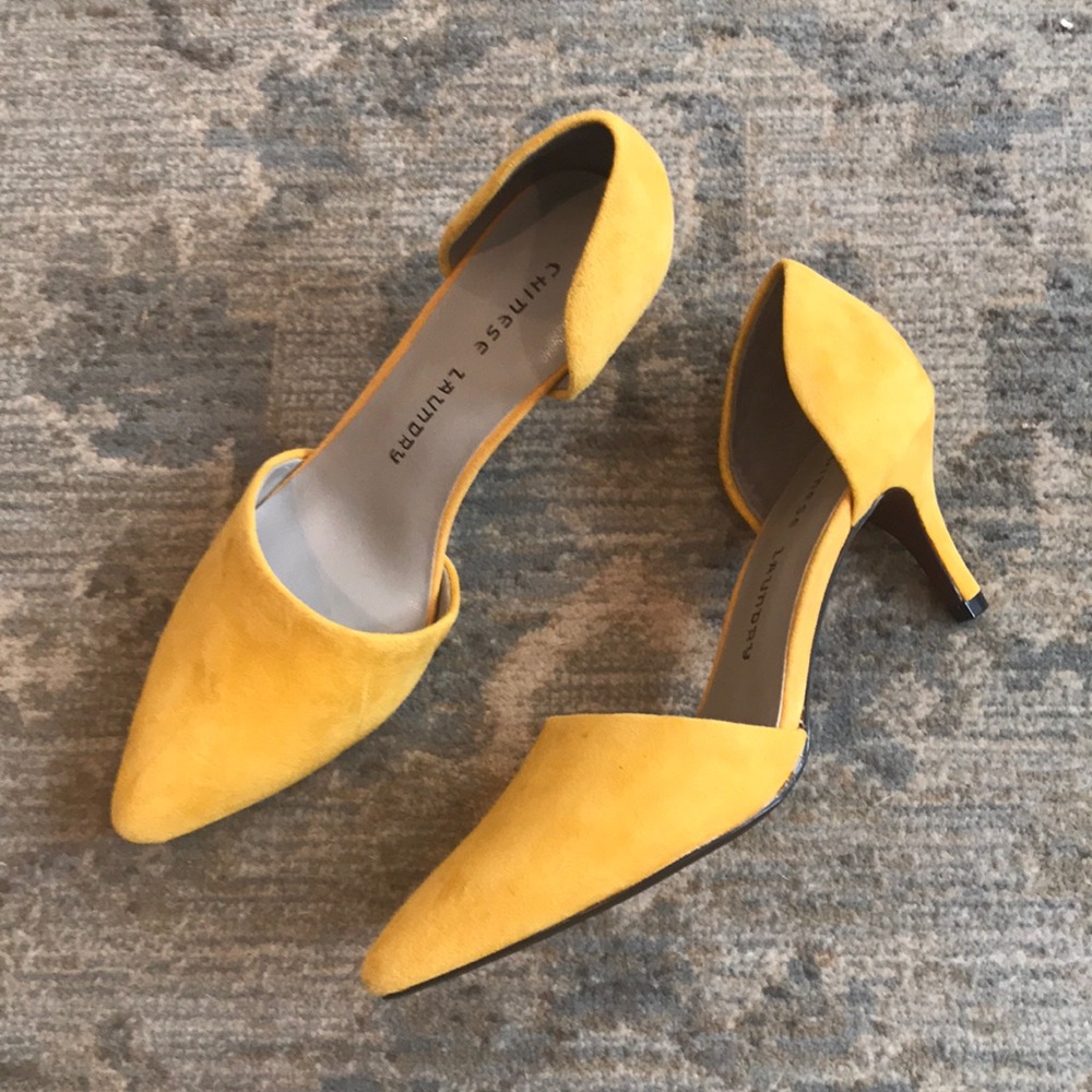 Mustard Chinese laundry kitten heels 6.5 , 37